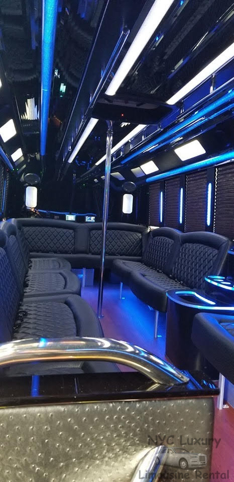 Ford F 750 Party Bus3